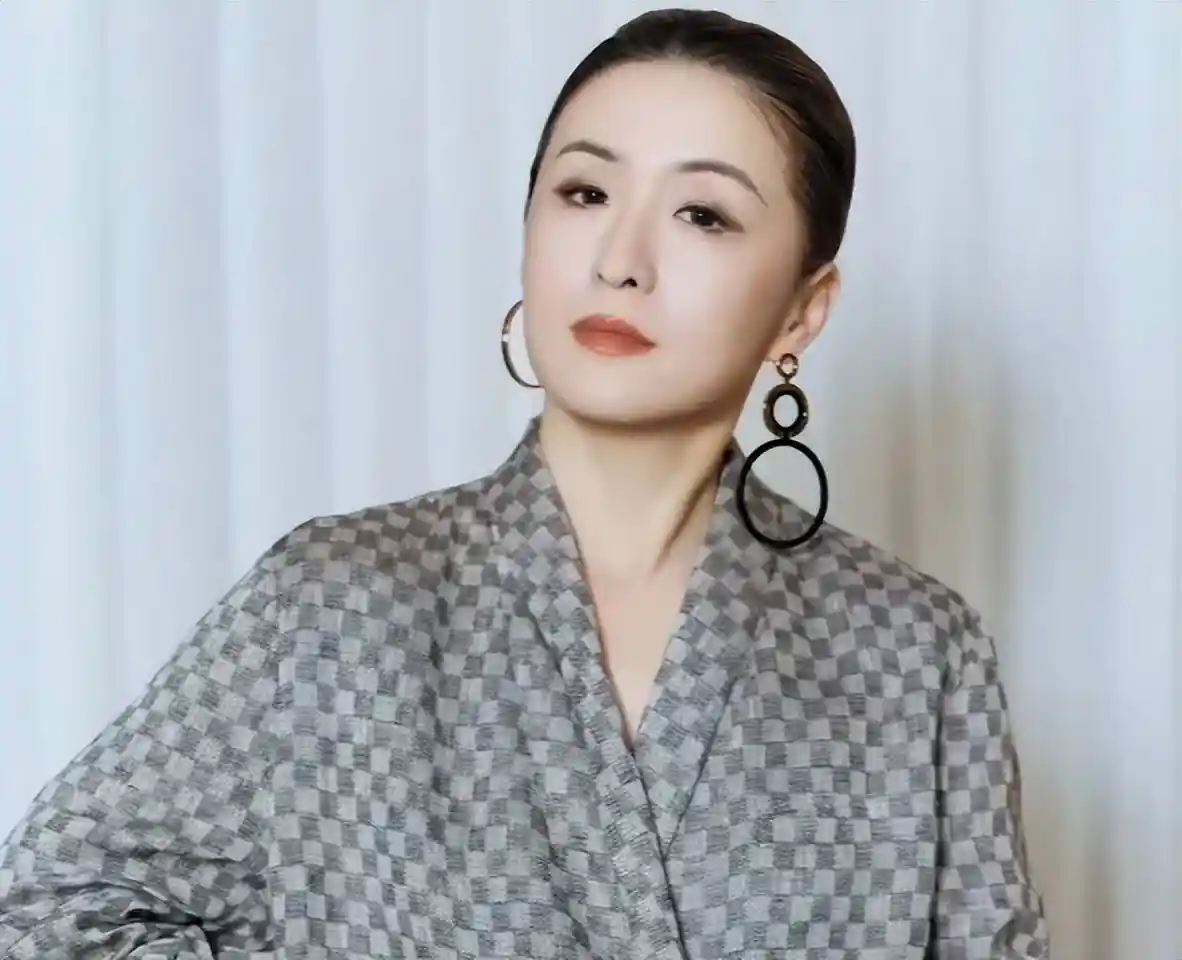 王家卫暗中布局，古二代笔秦雯剧情引李亚玲打脸风波