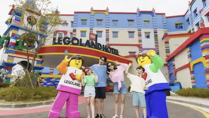 上海乐高乐园开业四月迎百万客流，创全球游乐新纪录