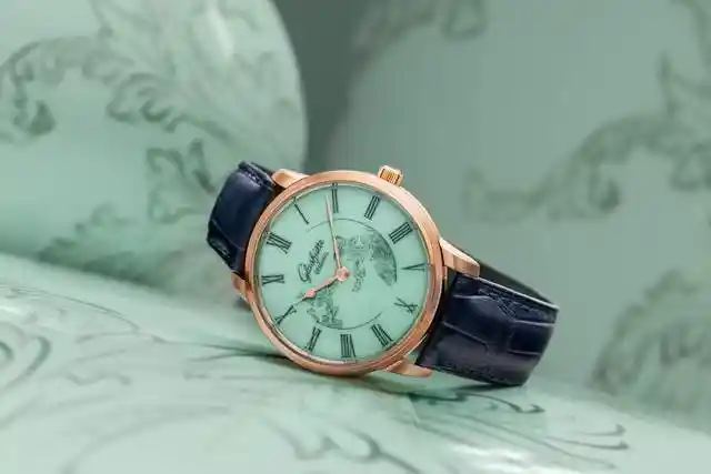 格拉苏蒂原创2025限量巨献：百年匠心邂逅梅森艺术，重塑表盘传奇