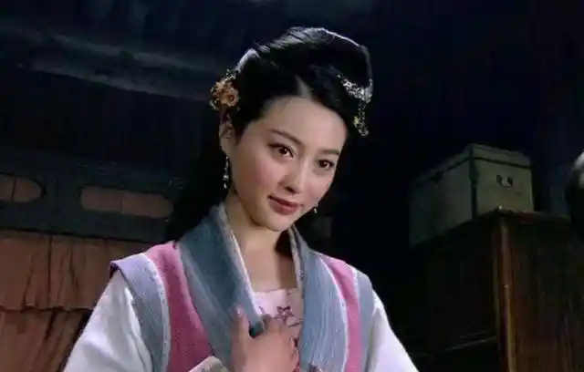 石秀为何死盯潘金莲？《水浒传》中的多管闲事真相揭秘