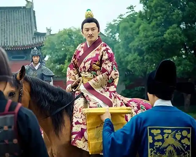 靖难之役传奇：屡挫朱棣的名将最终悲壮自尽