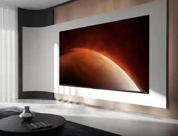 3米客厅秒变影院级游戏厅！海信100吋电视引爆玩家新体验