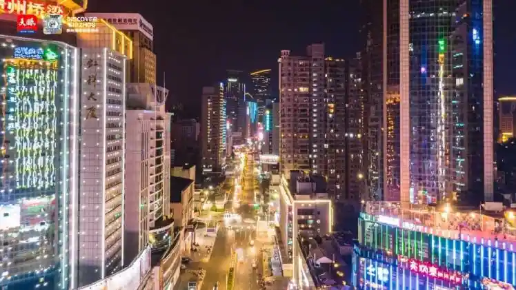 贵州空中丝路加速织网：国际航线密集扩容，客货双轮驱动全球链接